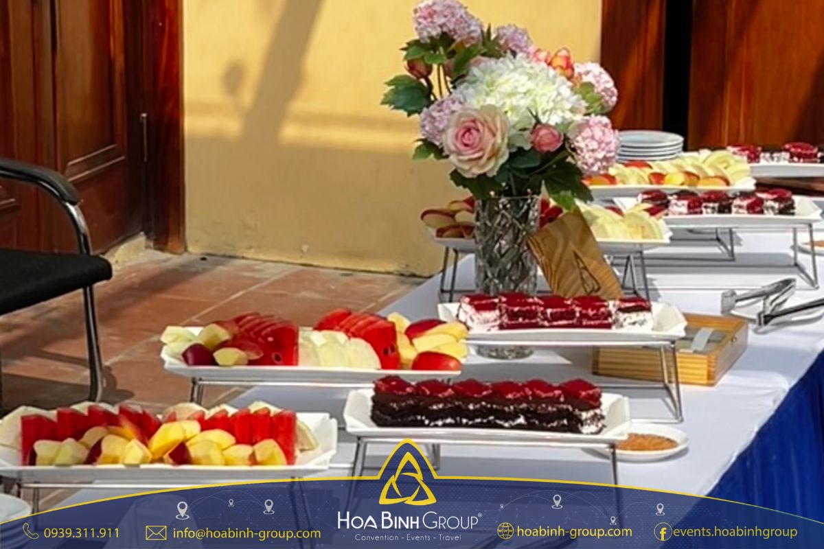 HoaBinh Group cung cấp dịch vụ tiệc lưu động chuyên nghiệp